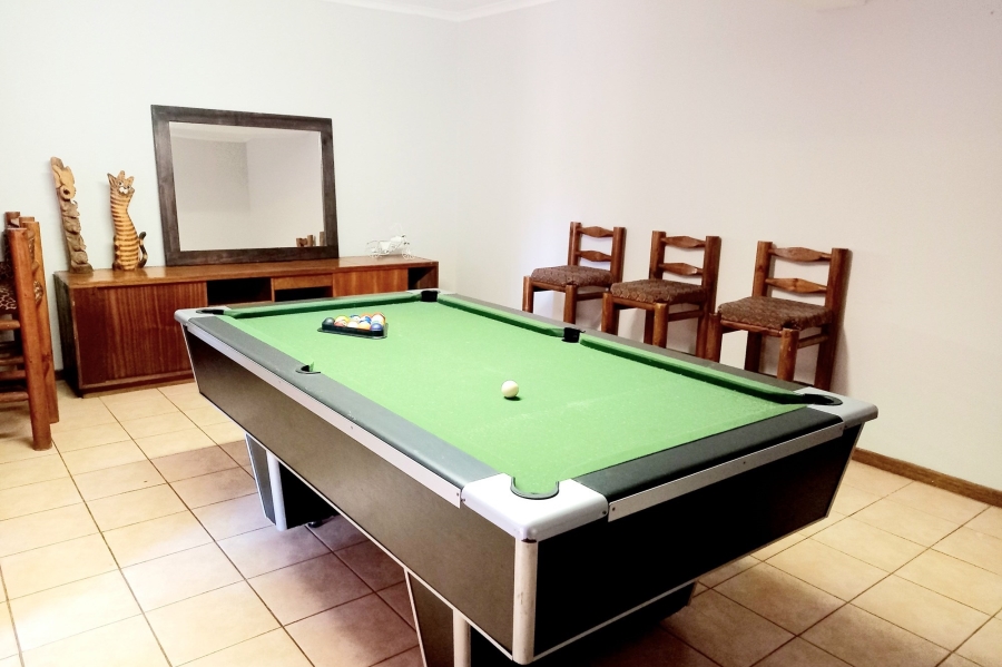 5 Bedroom Property for Sale in Vredenburg Western Cape